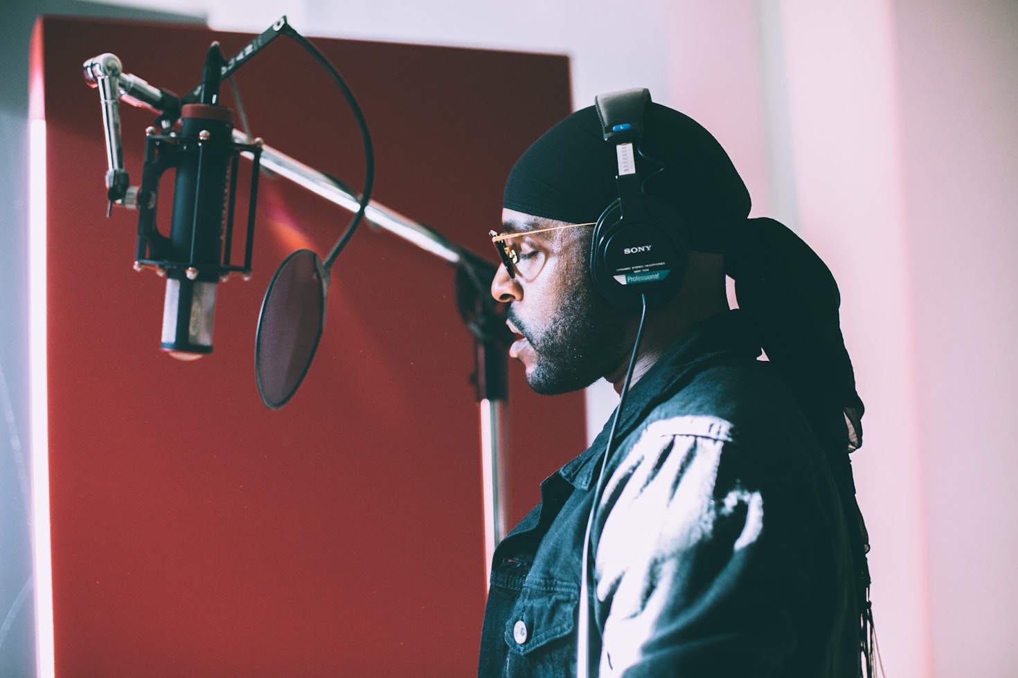 Exploring the Fashion Trends in Hip-Hop